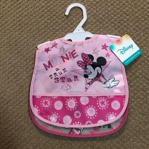Disney Baby Minnie Mouse 2 Bibs New Crumb Catcher